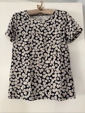 Ann Taylor Navy Daisy Print Short Sleeve Top